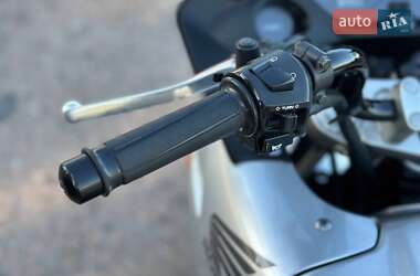 Мотоцикл Спорт-туризм Honda CBF 600S 2005 в 
