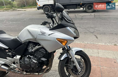 Мотоцикл Спорт-туризм Honda CBF 600S 2004 в 