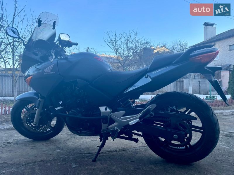 Мотоцикл Спорт-туризм Honda CBF 600S 2004 в Киеве фото 5 Мотоцикл Спорт-туризм Honda CBF 600S 2004 в Киеве