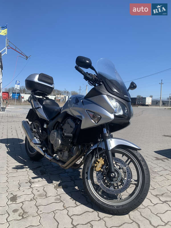 Мотоцикл Спорт-туризм Honda CBF 600SA 2008 в 