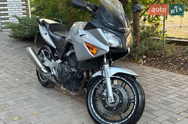 Мотоцикл Спорт-туризм Honda CBF 600SA 2005 в 