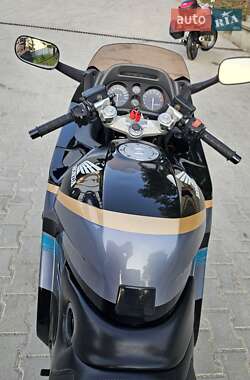 Мотоцикл Спорт-туризм Honda CBR 1000F 1993 в 