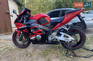 Спортбайк Honda CBR 1000F 2002 в 