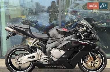 Спортбайк Honda CBR 1000RR 2004 в Рівному