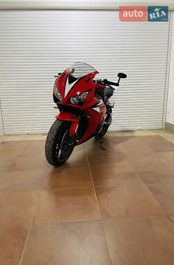 Спортбайк Honda CBR 1000RR 2012 в 