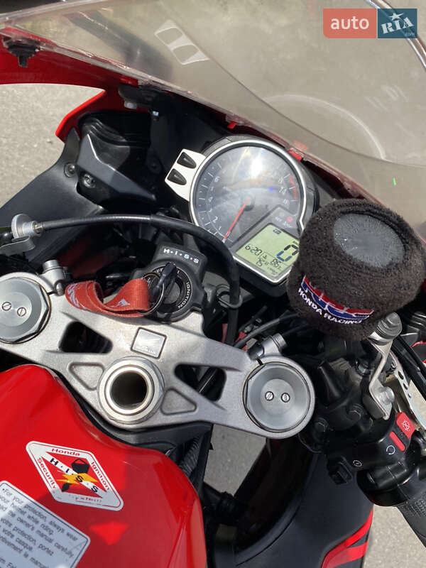 Спортбайк Honda CBR 1000RR 2008 в Броварах фото 6 Спортбайк Honda CBR 1000RR 2008 в Броварах