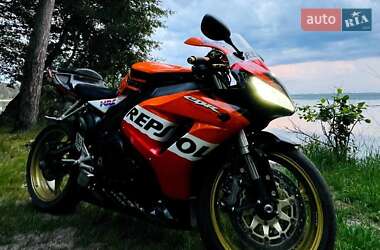 Мопеды Honda CBR 1000RR 2007 в Вараше