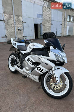 Спортбайк Honda CBR 1000RR 2004 в Горохове