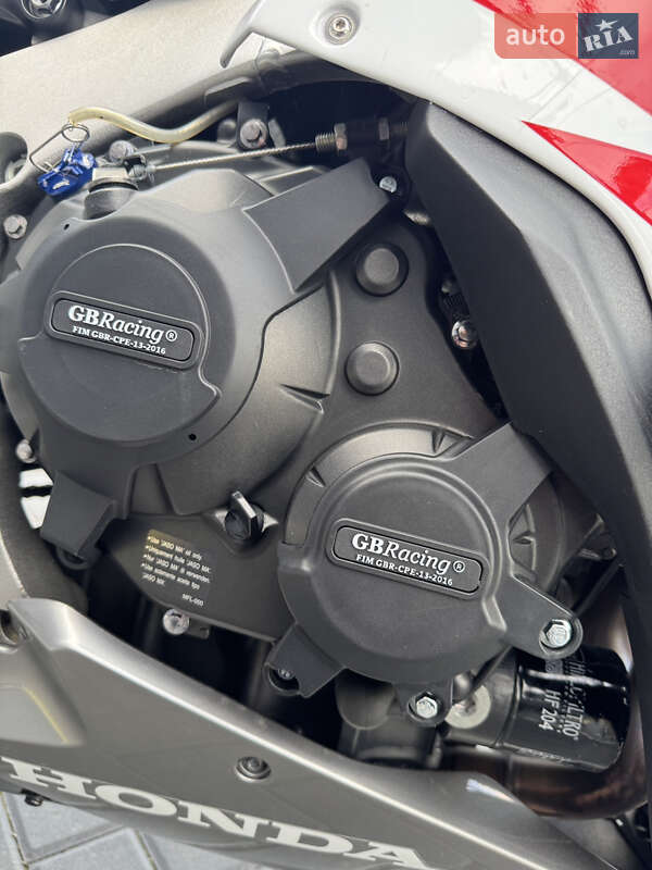 Спортбайк Honda CBR 1000RR 2012 в Кропивницькому