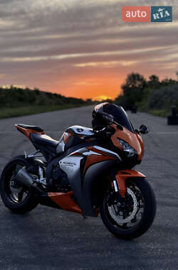 Спортбайк Honda CBR 1000RR 2010 в Одессе