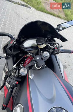 Спортбайк Honda CBR 1000RR 2012 в 