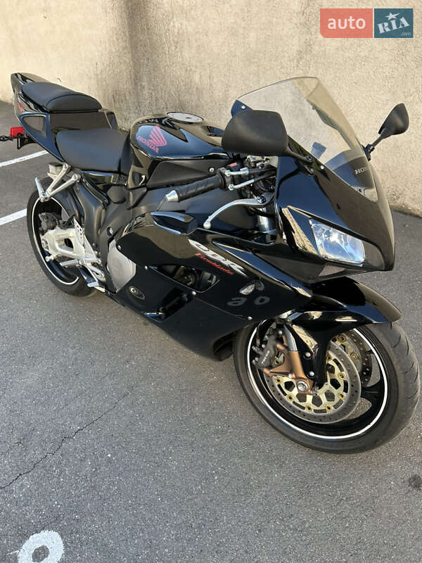 Спортбайк Honda CBR 1000RR 2004 в Києві