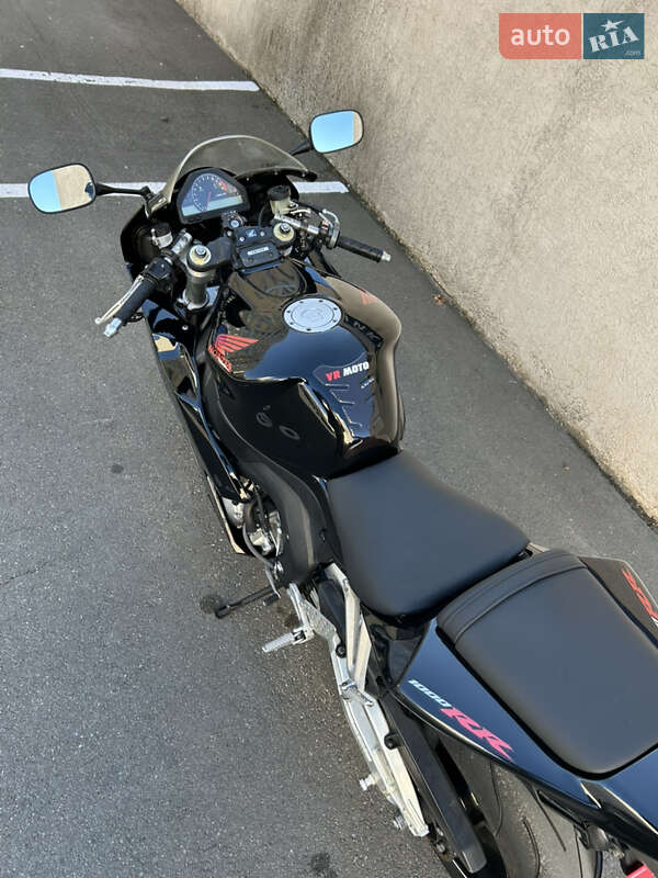 Спортбайк Honda CBR 1000RR 2004 в Києві