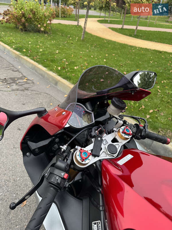 Спортбайк Honda CBR 1000RR 2008 в Кременчуці