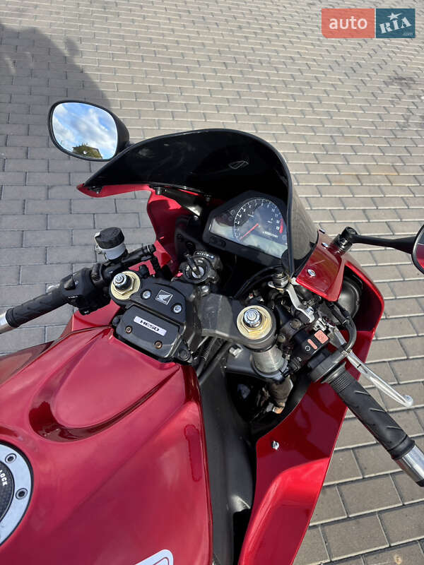 Спортбайк Honda CBR 1000RR 2005 в Вінниці