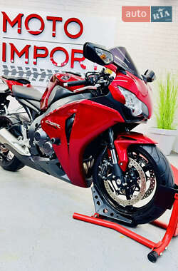 Спортбайк Honda CBR 1000RR 2009 в 