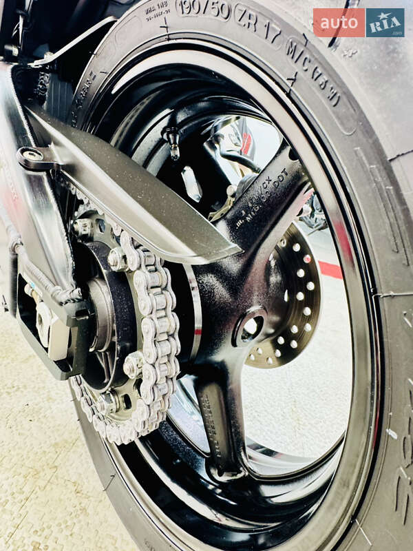 Спортбайк Honda CBR 1000RR 2009 в Одесі фото 19 Спортбайк Honda CBR 1000RR 2009 в Одесі