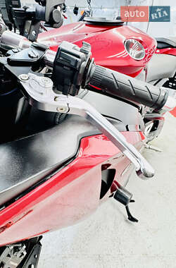 Спортбайк Honda CBR 1000RR 2009 в 