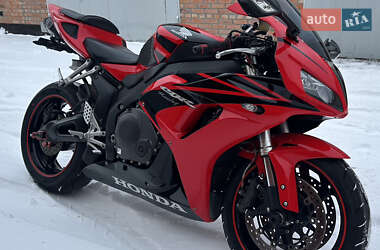 Спортбайк Honda CBR 1000RR 2007 в Нежине