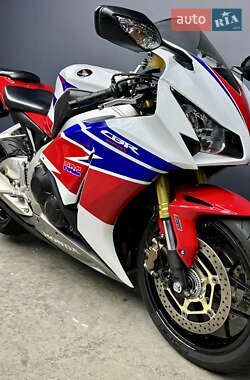 Спортбайк Honda CBR 1000RR 2013 в Нежине