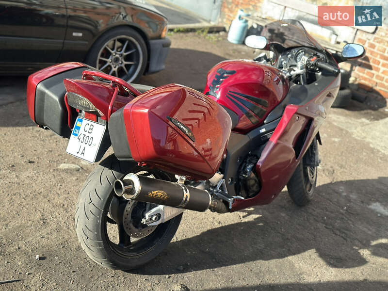 Мотоцикл Спорт-туризм Honda CBR 1100XX Blackbird 1997 в Чернігові фото 5 Мотоцикл Спорт-туризм Honda CBR 1100XX Blackbird 1997 в Чернігові