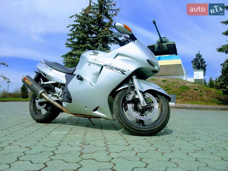 Мотоцикл Спорт-туризм Honda CBR 1100XX 2001 в Дубно