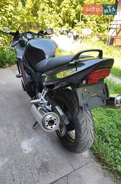 Спортбайк Honda CBR 1100XX 2001 в 