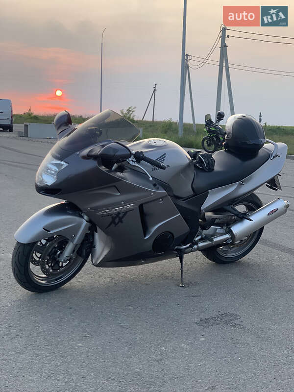 Спортбайк Honda CBR 1100XX 2006 в Рівному фото 4 Спортбайк Honda CBR 1100XX 2006 в Рівному