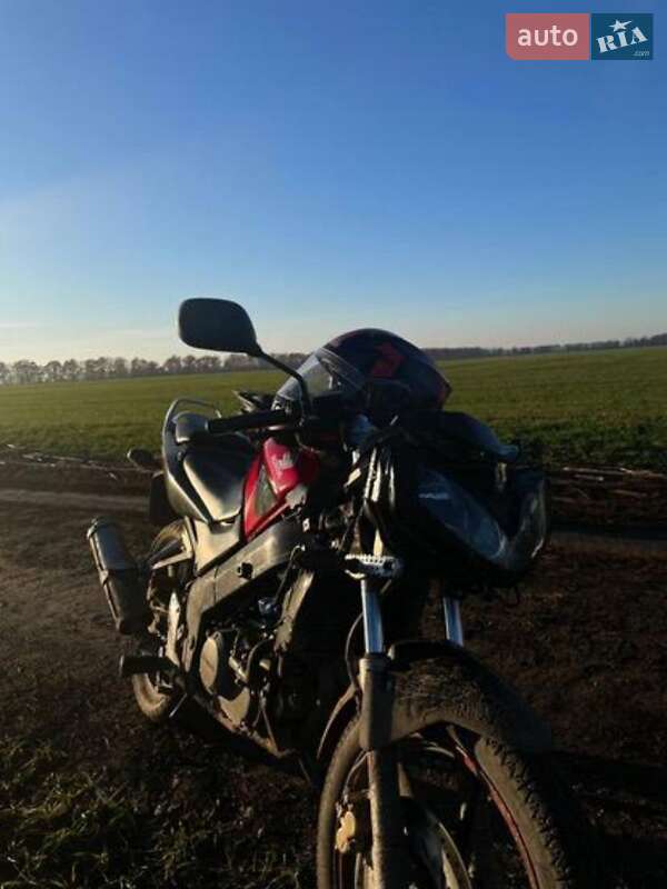 Мопеды Honda CBR 125R 2004 в Тернополе фото 3 Мопеды Honda CBR 125R 2004 в Тернополе