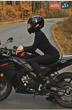 Мотоцикл Без обтекателей (Naked bike) Honda CBR 125R 2016 в Полтаве