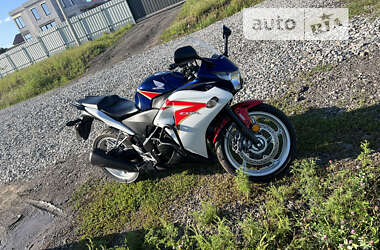 Мотоцикл Многоцелевой (All-round) Honda CBR 250R 2012 в Полтаве