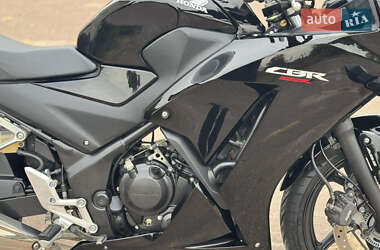 Мотоцикл Спорт-туризм Honda CBR 250R 2014 в Сновську