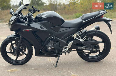 Мотоцикл Спорт-туризм Honda CBR 250R 2014 в Сновську