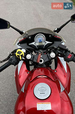 Мотоцикл Спорт-туризм Honda CBR 250R 2011 в 