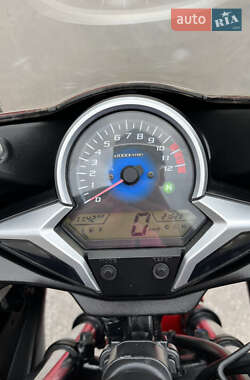 Мотоцикл Спорт-туризм Honda CBR 250R 2011 в 