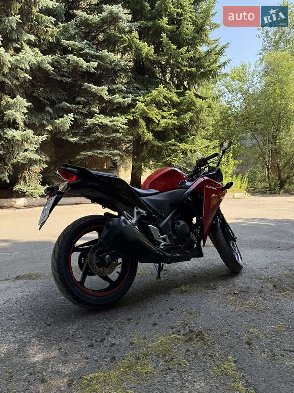 Спортбайк Honda CBR 250R 2014 в Львове