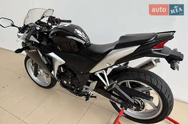 Спортбайк Honda CBR 250R 2015 в 