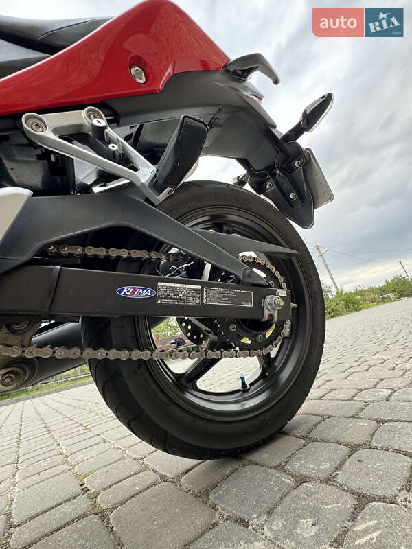 Спортбайк Honda CBR 250R 2016 в Городку