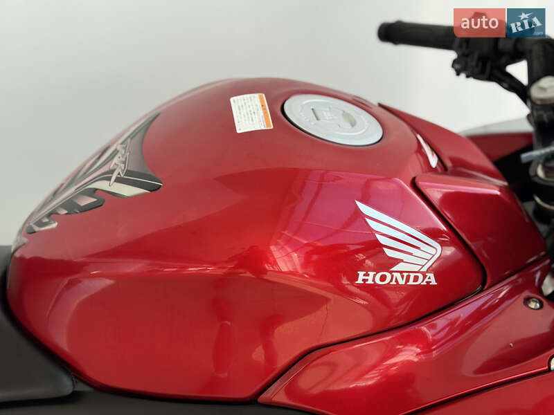 Спортбайк Honda CBR 250R 2015 в Киеве