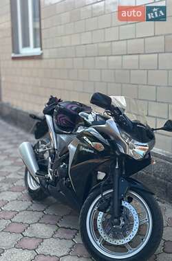 Спортбайк Honda CBR 250R 2012 в 