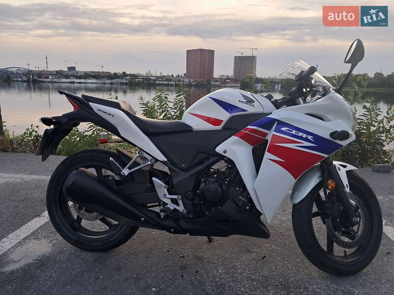 Мотоцикл Кросс Honda CBR 250R 2013 в Києві