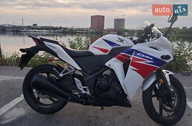 Мотоцикл Кросс Honda CBR 250R 2013 в 