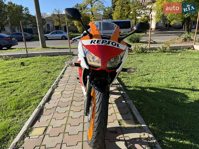 Спортбайк Honda CBR 300R 2015 в Миколаєві фото 3 Спортбайк Honda CBR 300R 2015 в Миколаєві