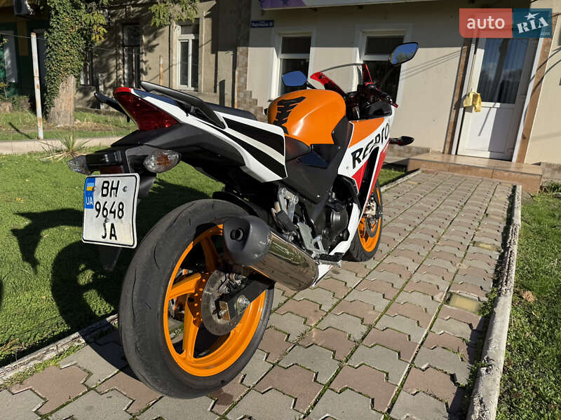 Спортбайк Honda CBR 300R 2015 в Миколаєві фото 6 Спортбайк Honda CBR 300R 2015 в Миколаєві