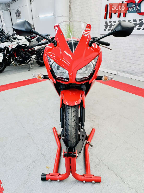 Спортбайк Honda CBR 300R 2022 в Одессе