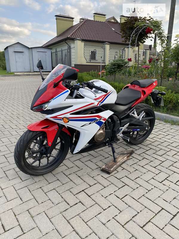 Мотоцикл Спорт-туризм Honda CBR 400R 2016 в 
