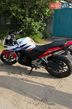 Мотоцикл Спорт-туризм Honda CBR 400R 2013 в 