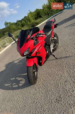 Спортбайк Honda CBR 400R 2013 в Харкові