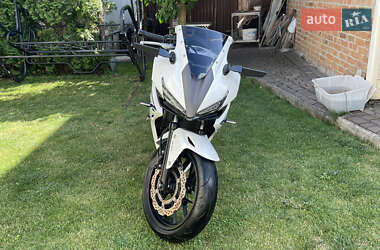 Спортбайк Honda CBR 400R 2017 в 