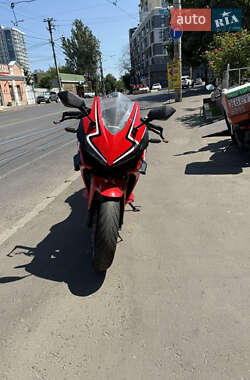 Спортбайк Honda CBR 400R 2021 в 